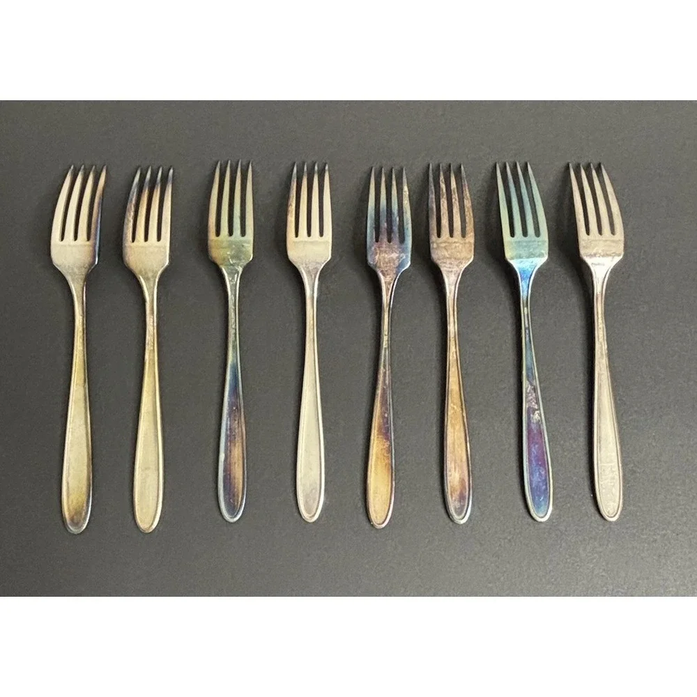 8 Oneida Community Grosvenor Dinner Forks Silverplate 7 3/4